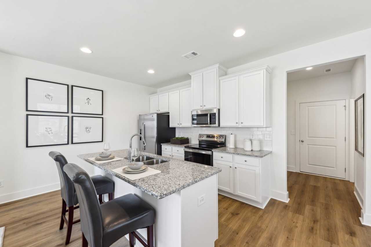 The Hamilton - Photo 2 of 27