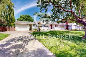 featured image of 795 Wauna Vista Dr