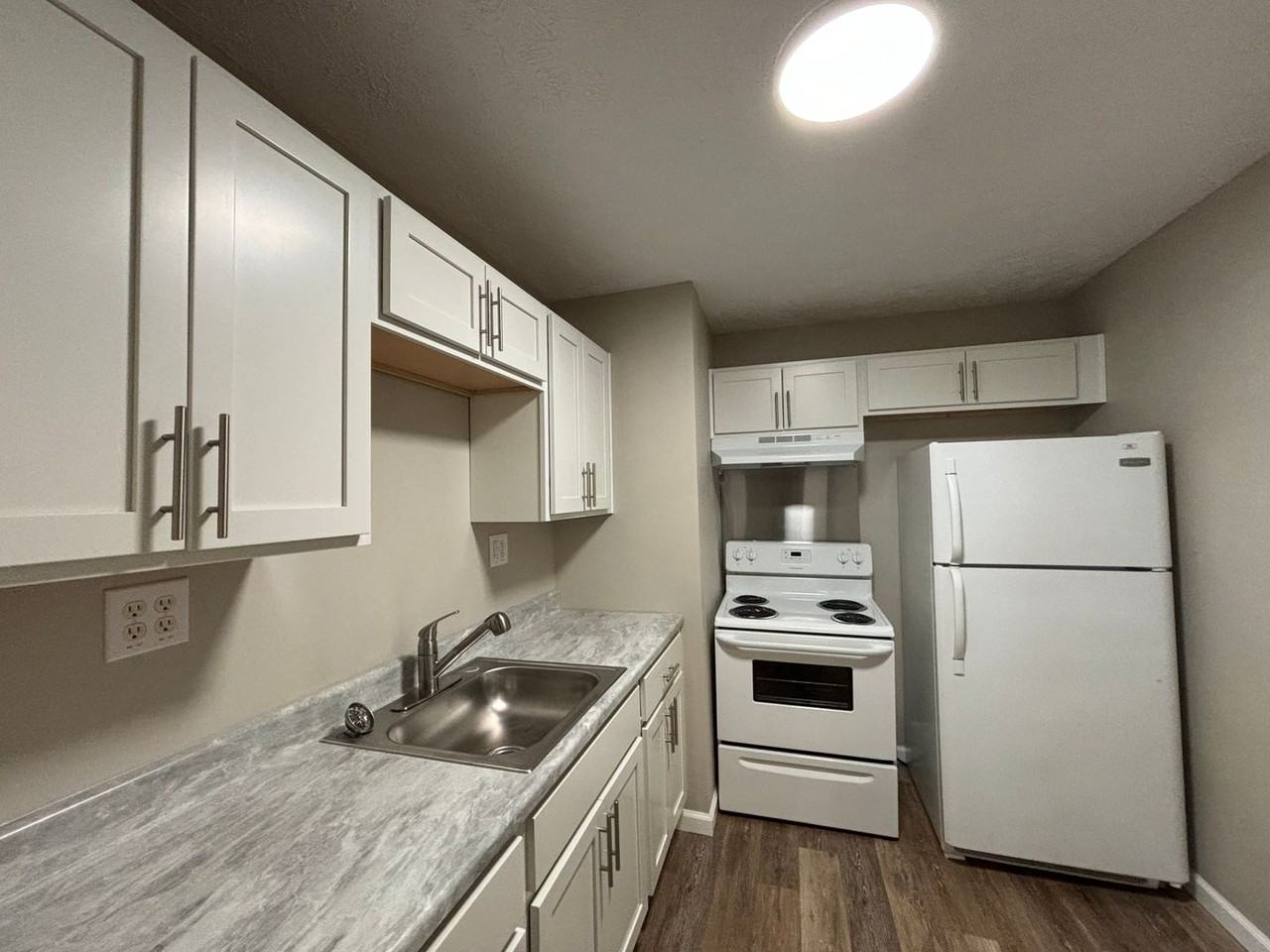 19 Sherman Ave - Photo 3 of 17