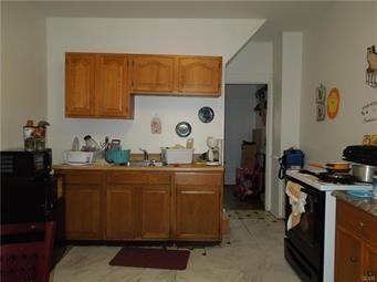 321 S 17th Street - Photo 3 of 5