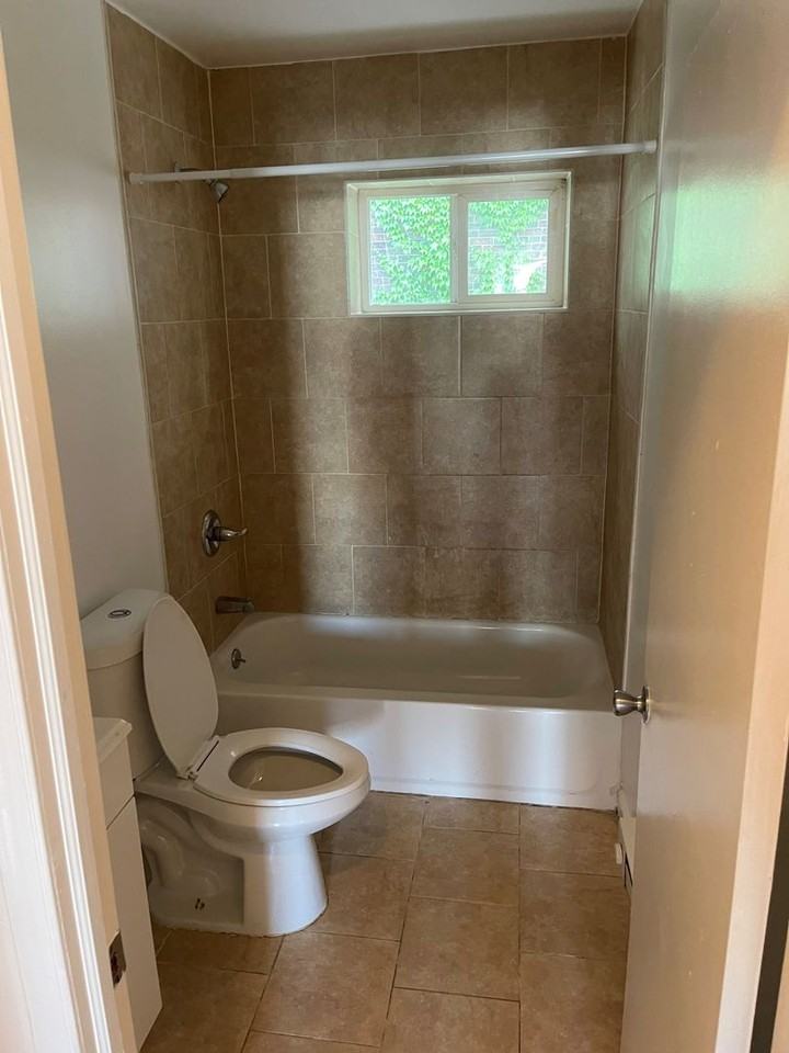 331 S 52nd St - Photo 5 of 5