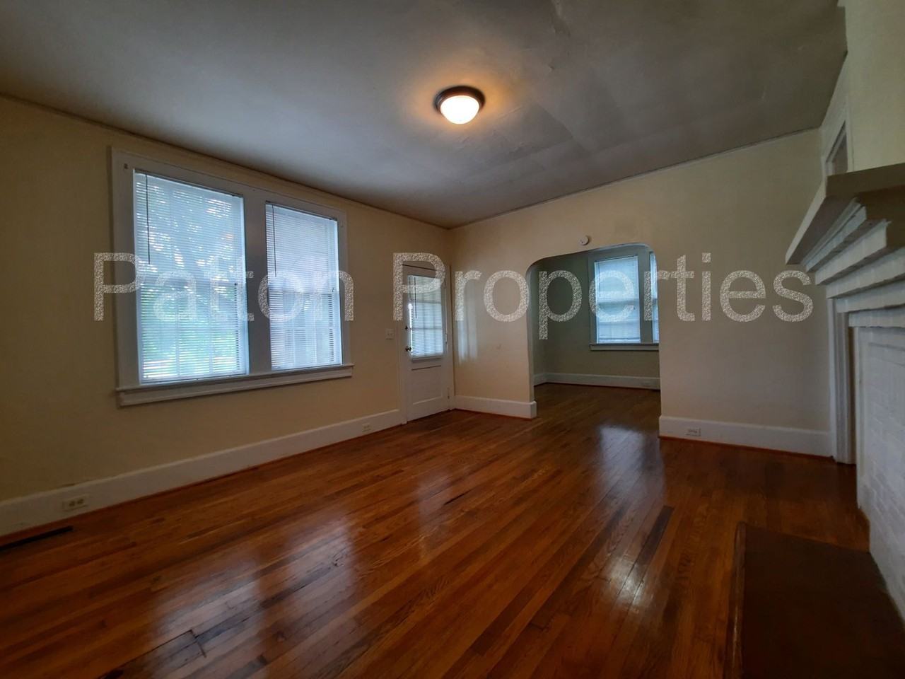 2211-2213 Greene Street - Inside CoC - R11409-17-12 - Photo 3 of 18