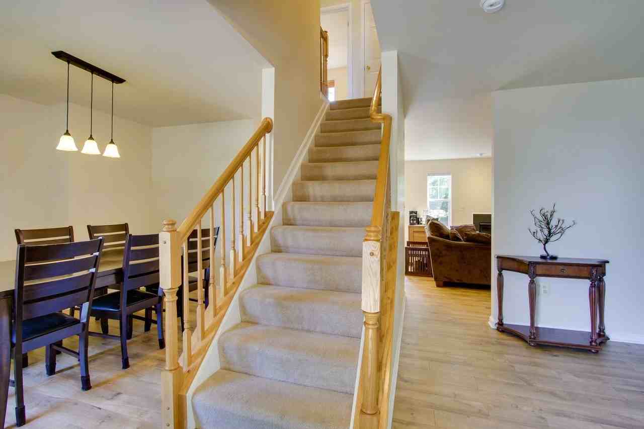 8315 Watermill Dr - Photo 2 of 30