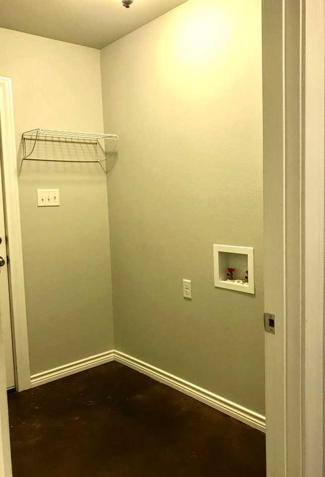 1917 Potosi Rd Apt A - Photo 6 of 25