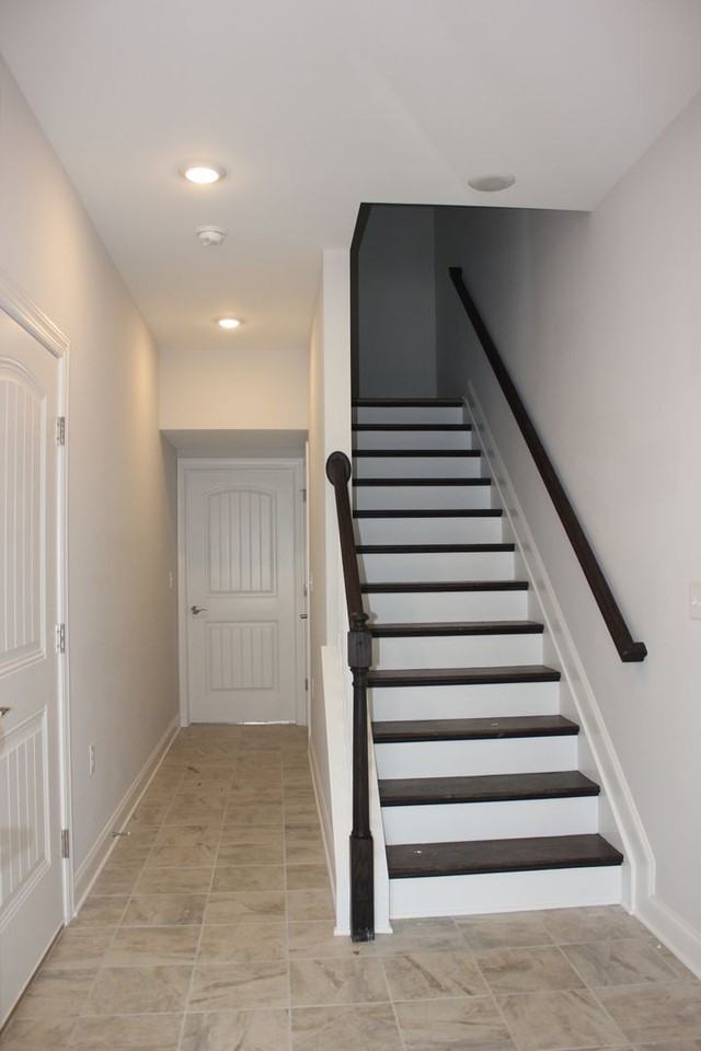 1224 Bluemoon Dr - Photo 4 of 15