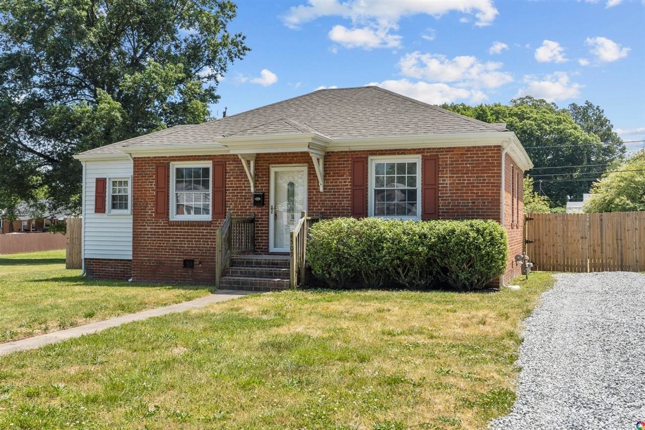 4509 Chipoax Ave - Photo 3 of 29