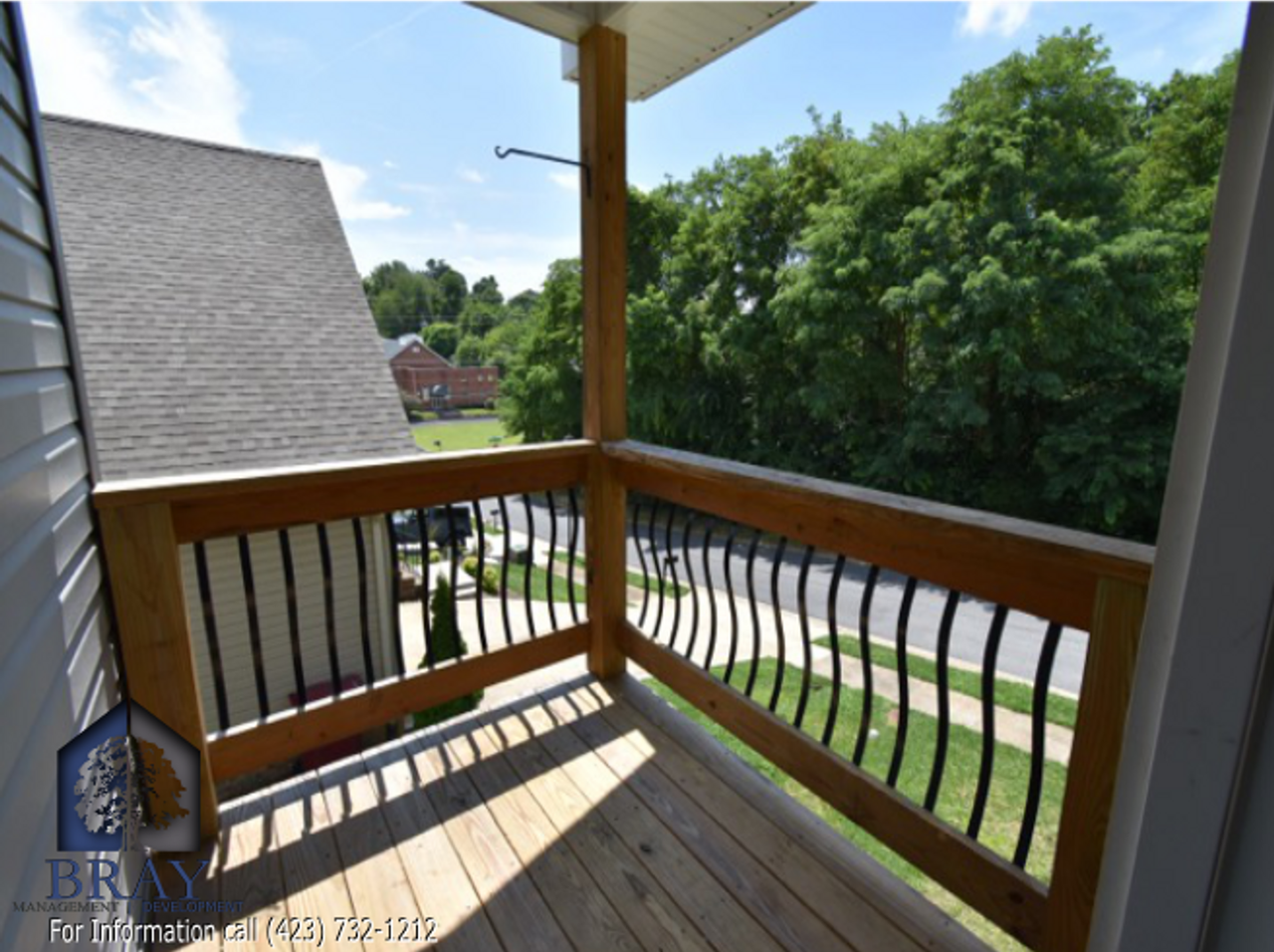 142 Ridge Pointe Dr - Photo 2 of 12
