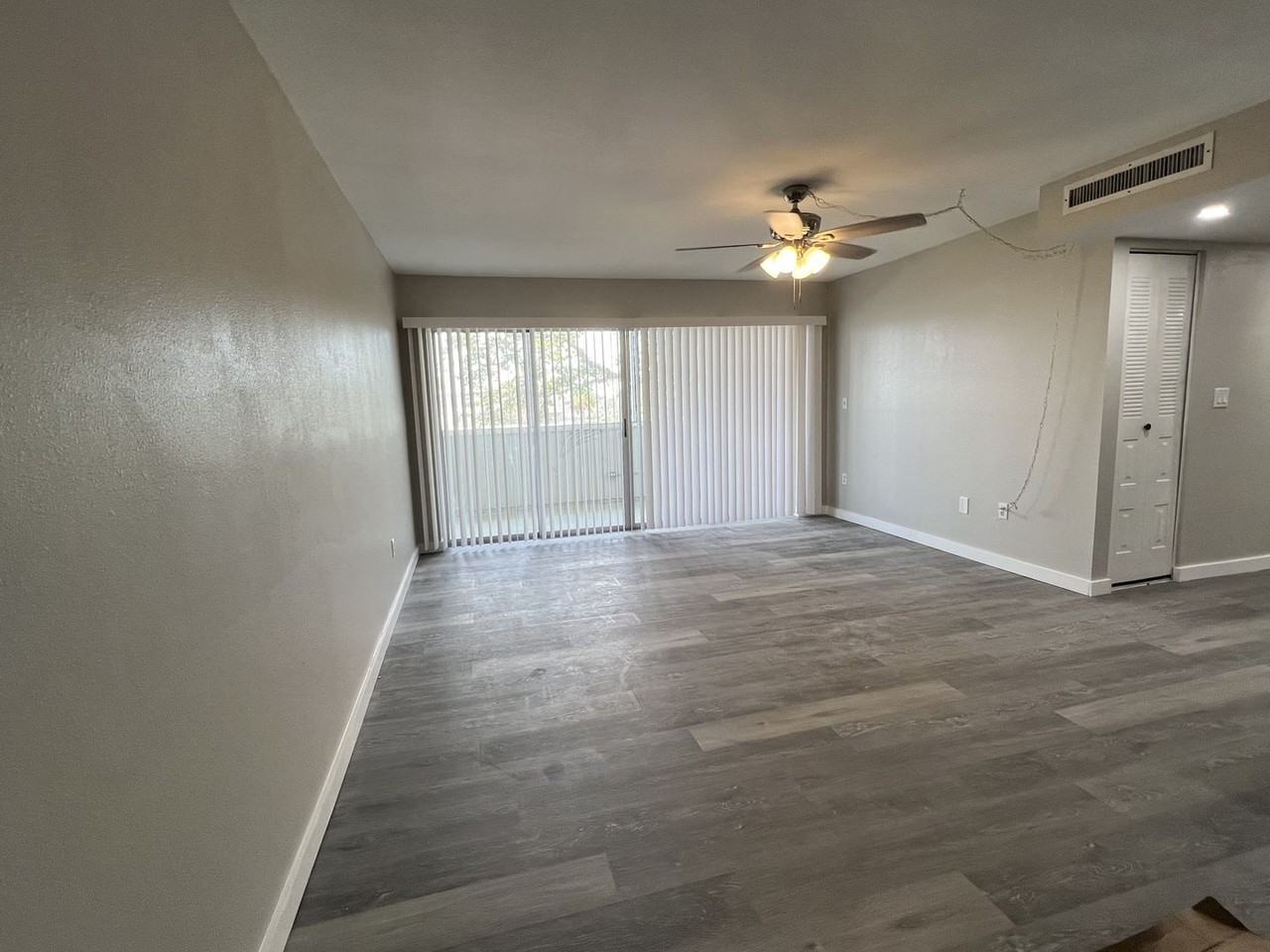 21260 Brinson Ave - Photo 2 of 14