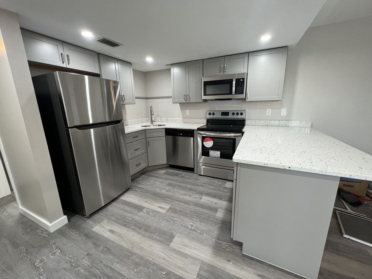 21260 Brinson Ave - Photo 5 of 14