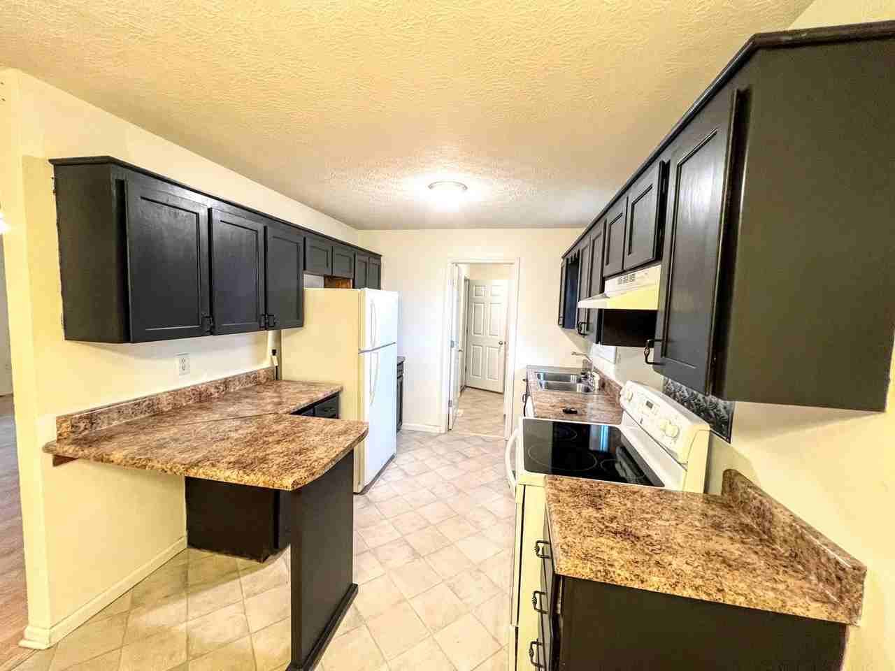 15665 Talon Ln - Photo 4 of 10