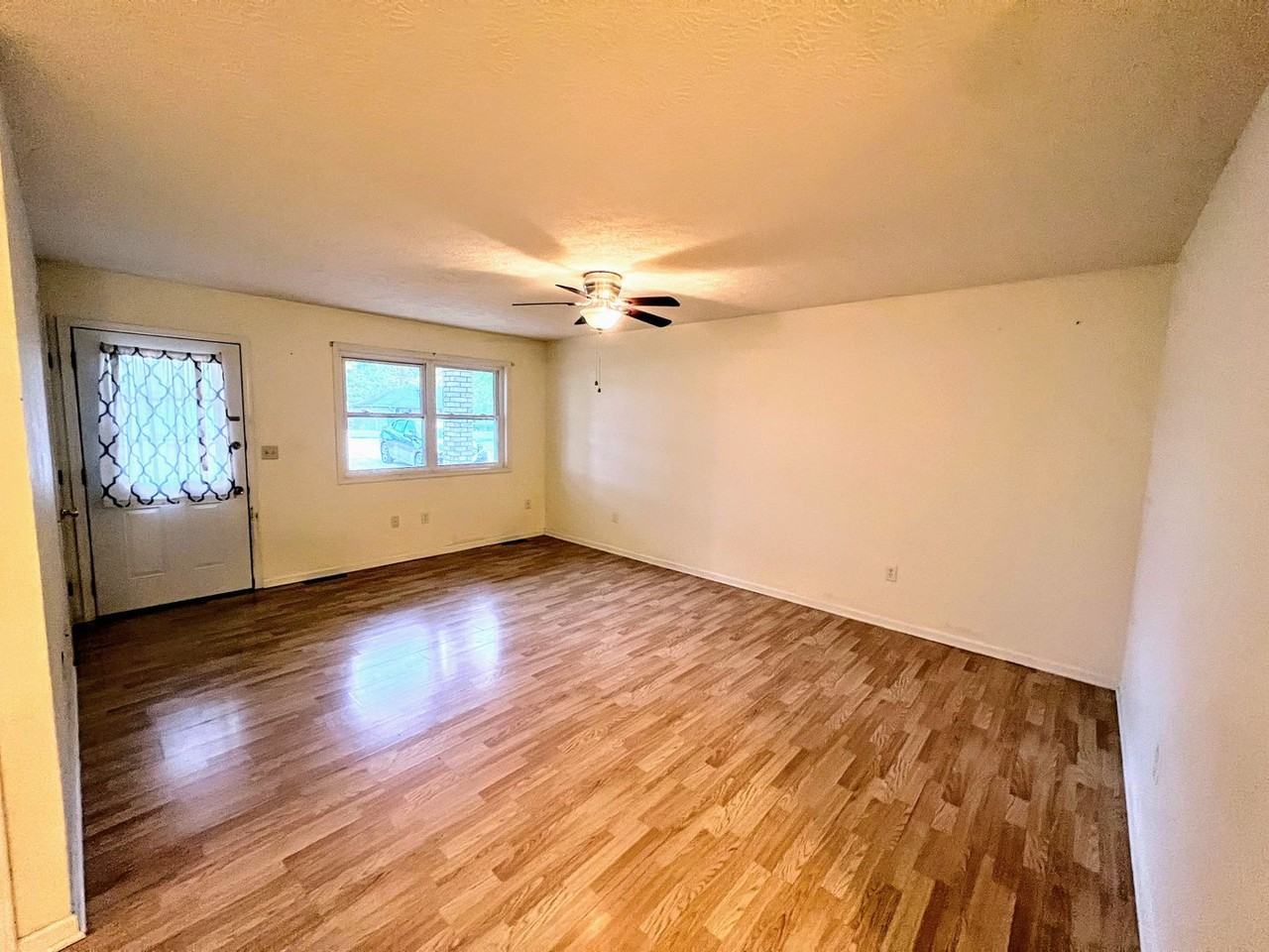 15665 Talon Ln - Photo 6 of 10