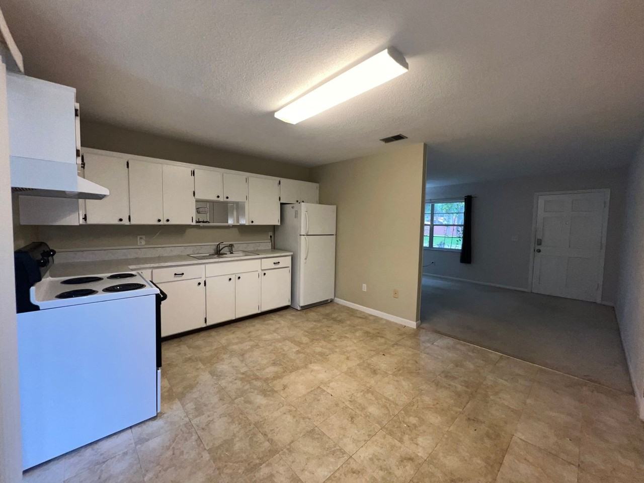 2610 Orange Tree Dr - Photo 2 of 20