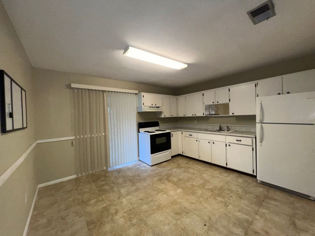 2610 Orange Tree Dr - Photo 3 of 20