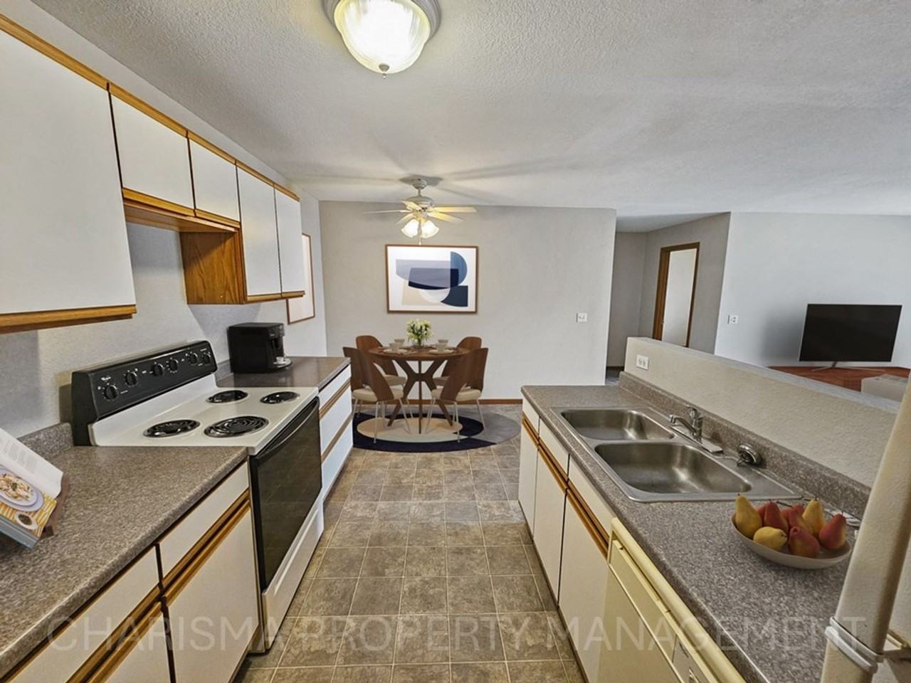 340 N Main Ave #07 - Photo 3 of 22
