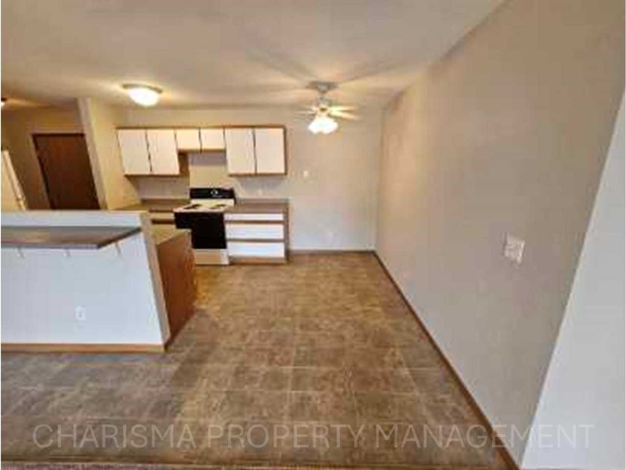 340 N Main Ave #07 - Photo 6 of 22