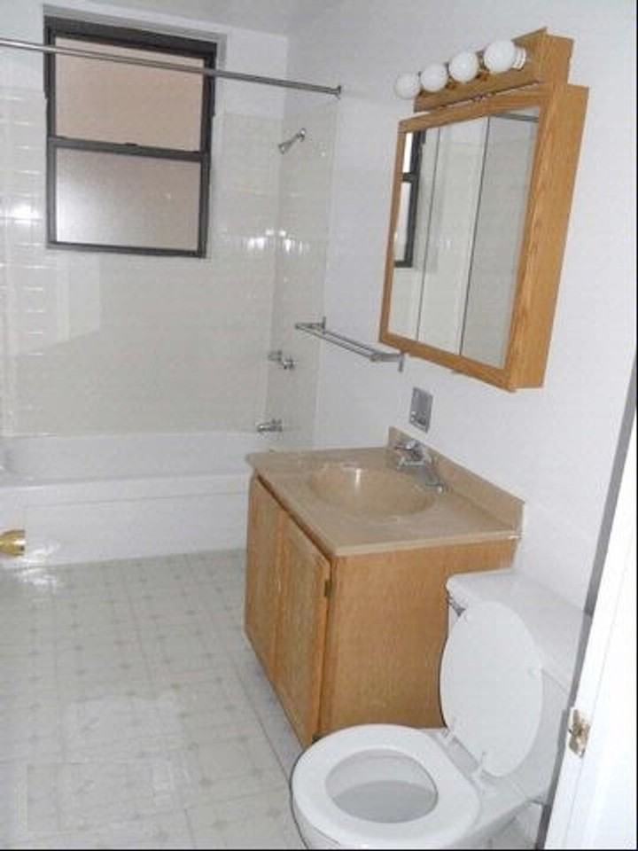2319 N. Kedzie LP - Photo 5 of 27