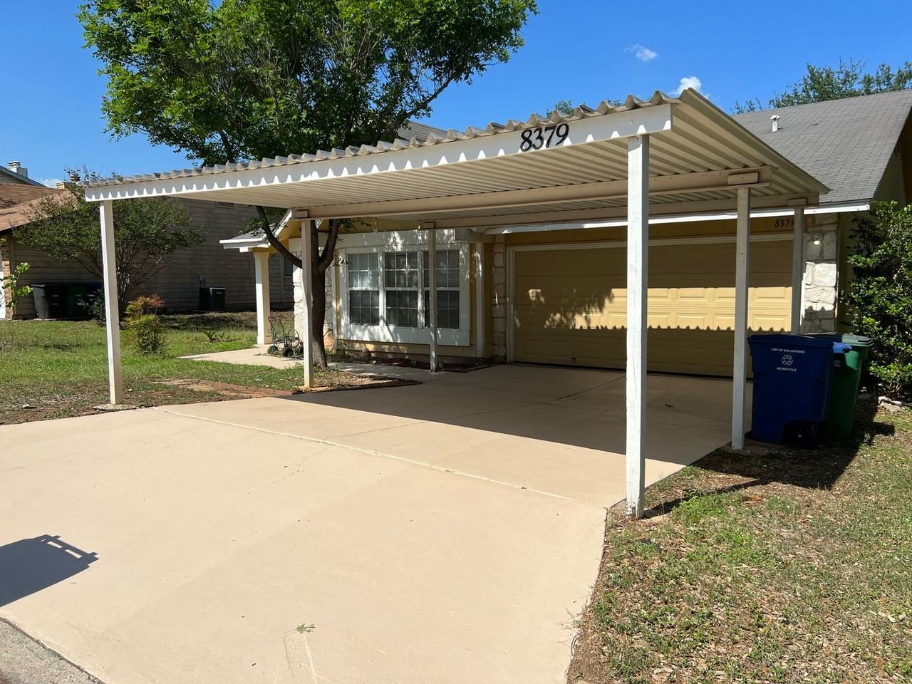 8379 Rimline St - Photo 2 of 28