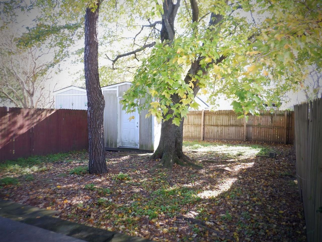 404 Middlesex St - Photo 2 of 35