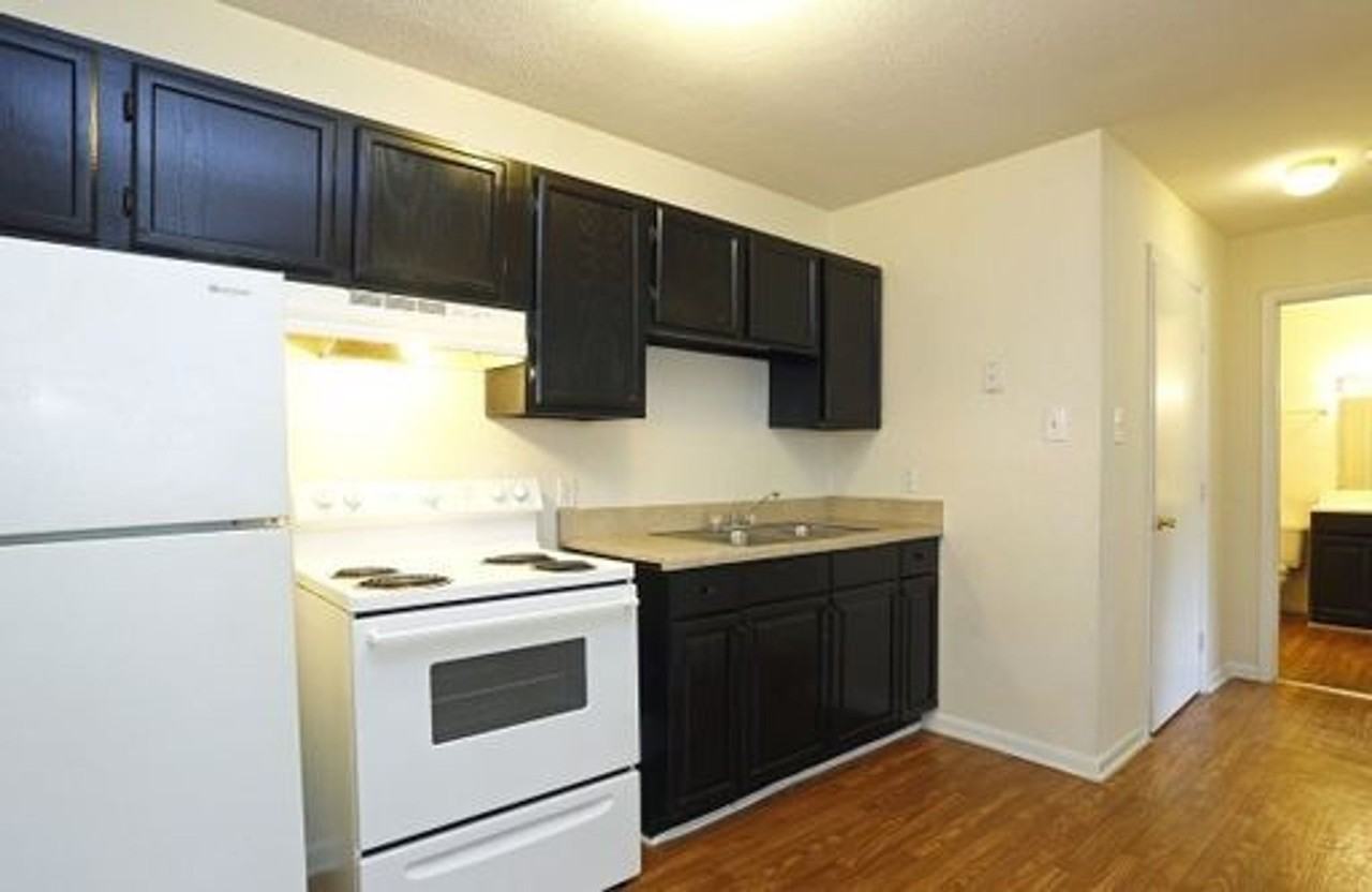 Rolling Hills Apartments - Photo 2 of 5