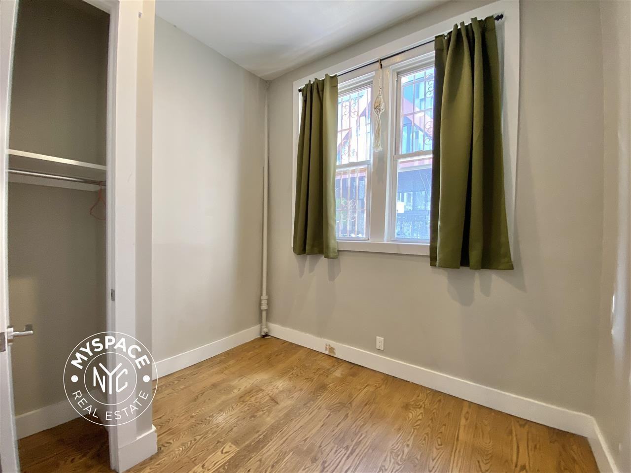 126 Melrose St #1R - Photo 5 of 11