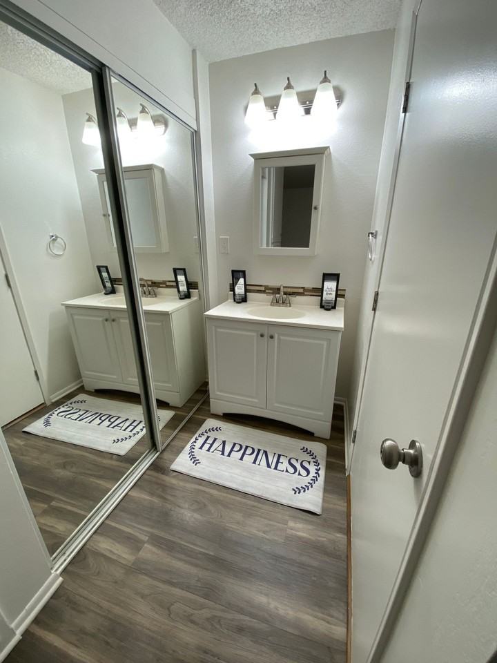 Alta Redwoods Terrace - Photo 5 of 12