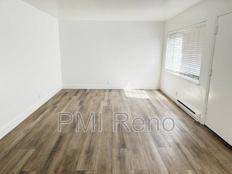 251 E Arroyo St #A - Photo 4 of 8
