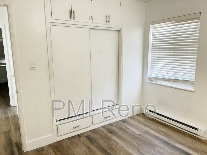 251 E Arroyo St #A - Photo 6 of 8