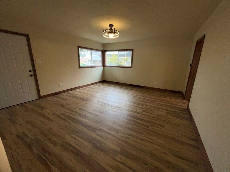 567 Encinitas Ave - Photo 7 of 22