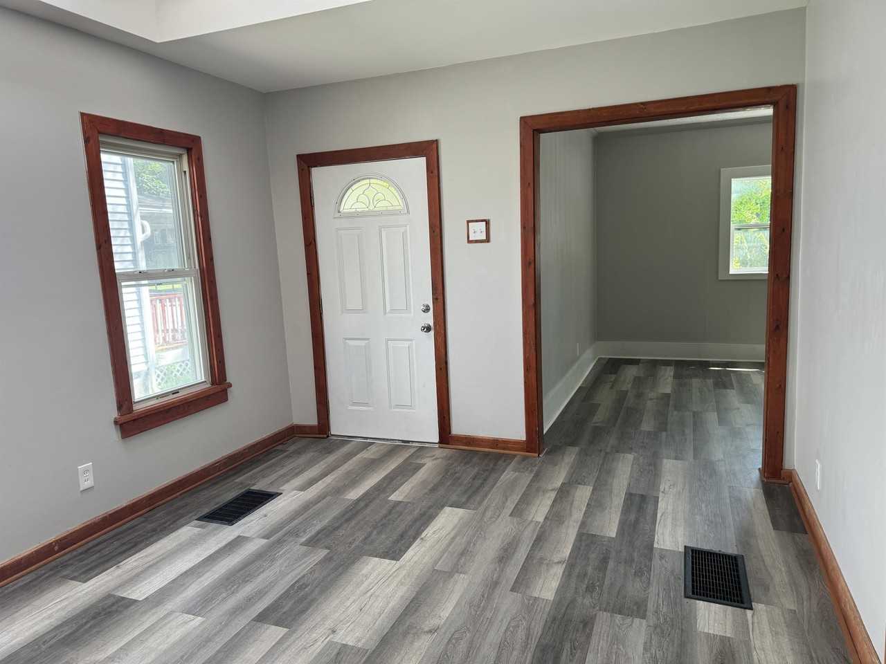 126 Parsells Ave #1 - Photo 7 of 18
