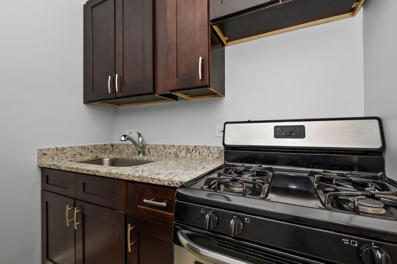 4344 Ellis MOBILITY ZONE - Photo 3 of 12