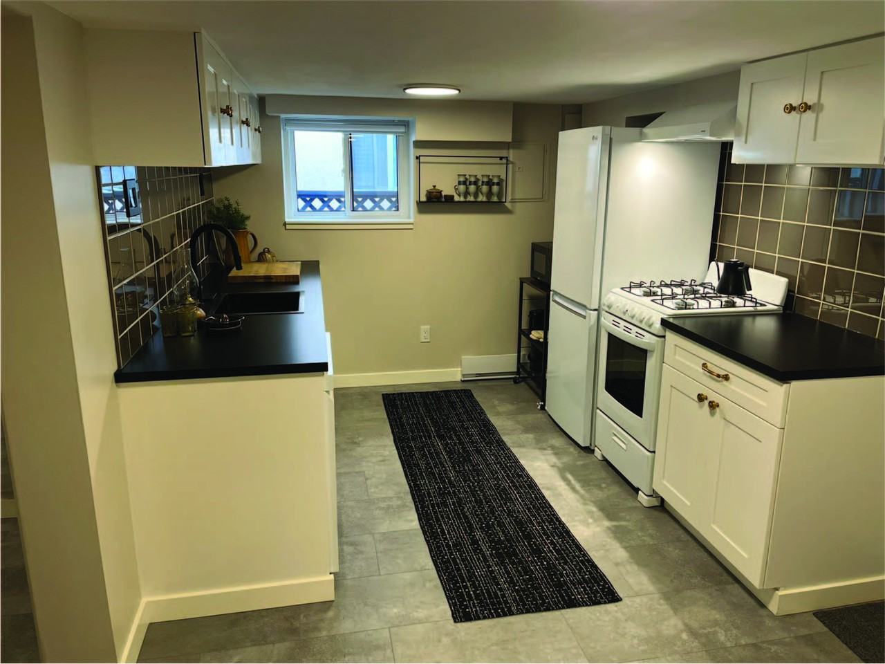 3267 East 27th Avenue - Photo 7 of 29