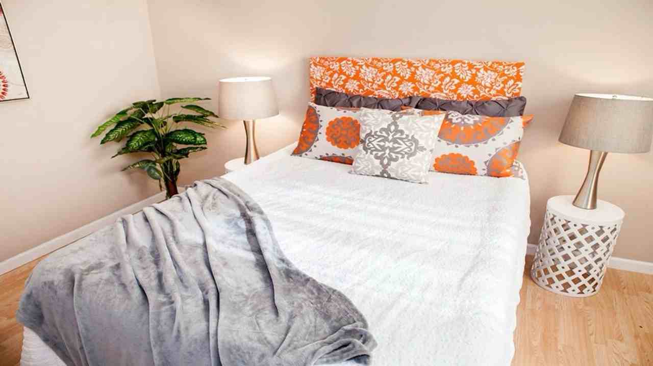 216 S College Ave - Photo 3 of 11