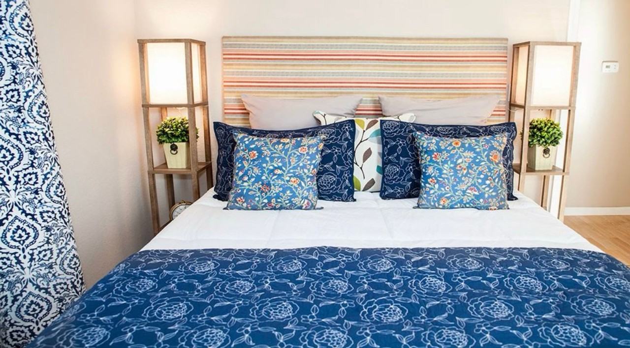 216 S College Ave - Photo 5 of 11