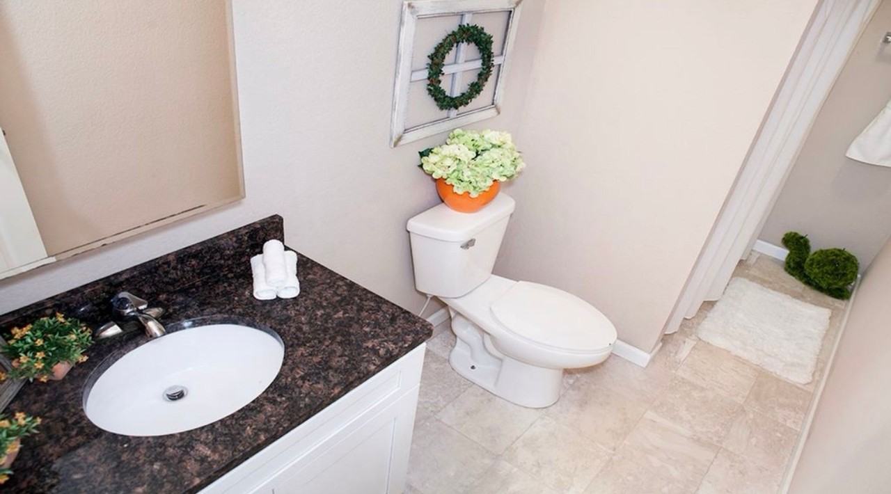 216 S College Ave - Photo 6 of 11