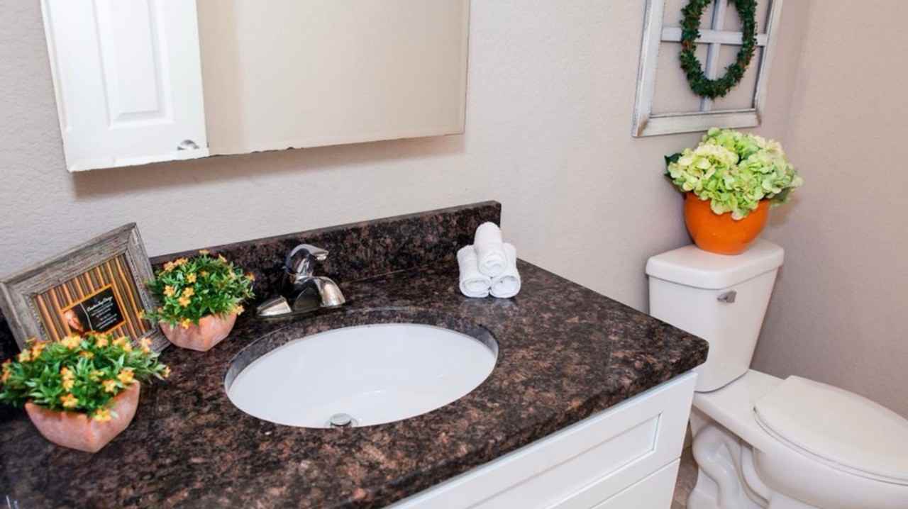 216 S College Ave - Photo 7 of 11