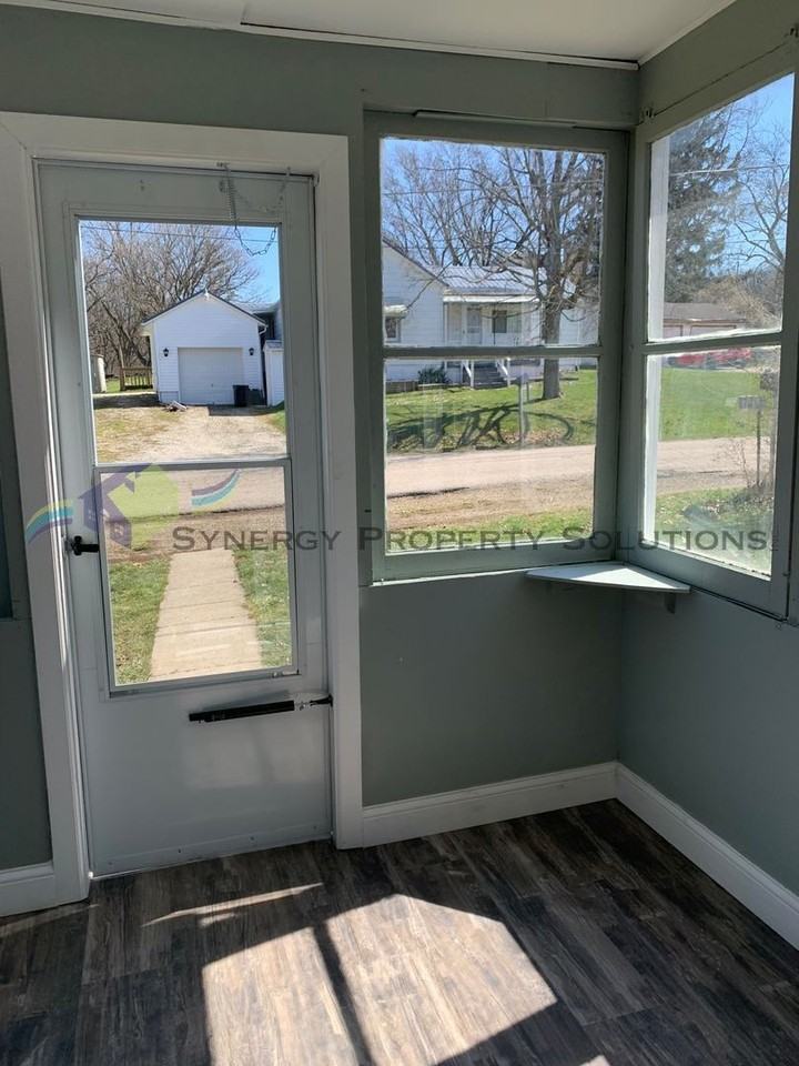 465 Timothy Ln - Photo 2 of 23
