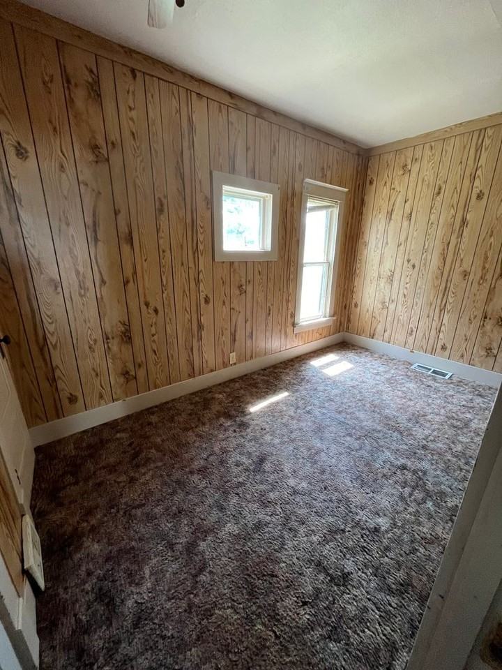 133 N 1st St - Photo 4 of 6