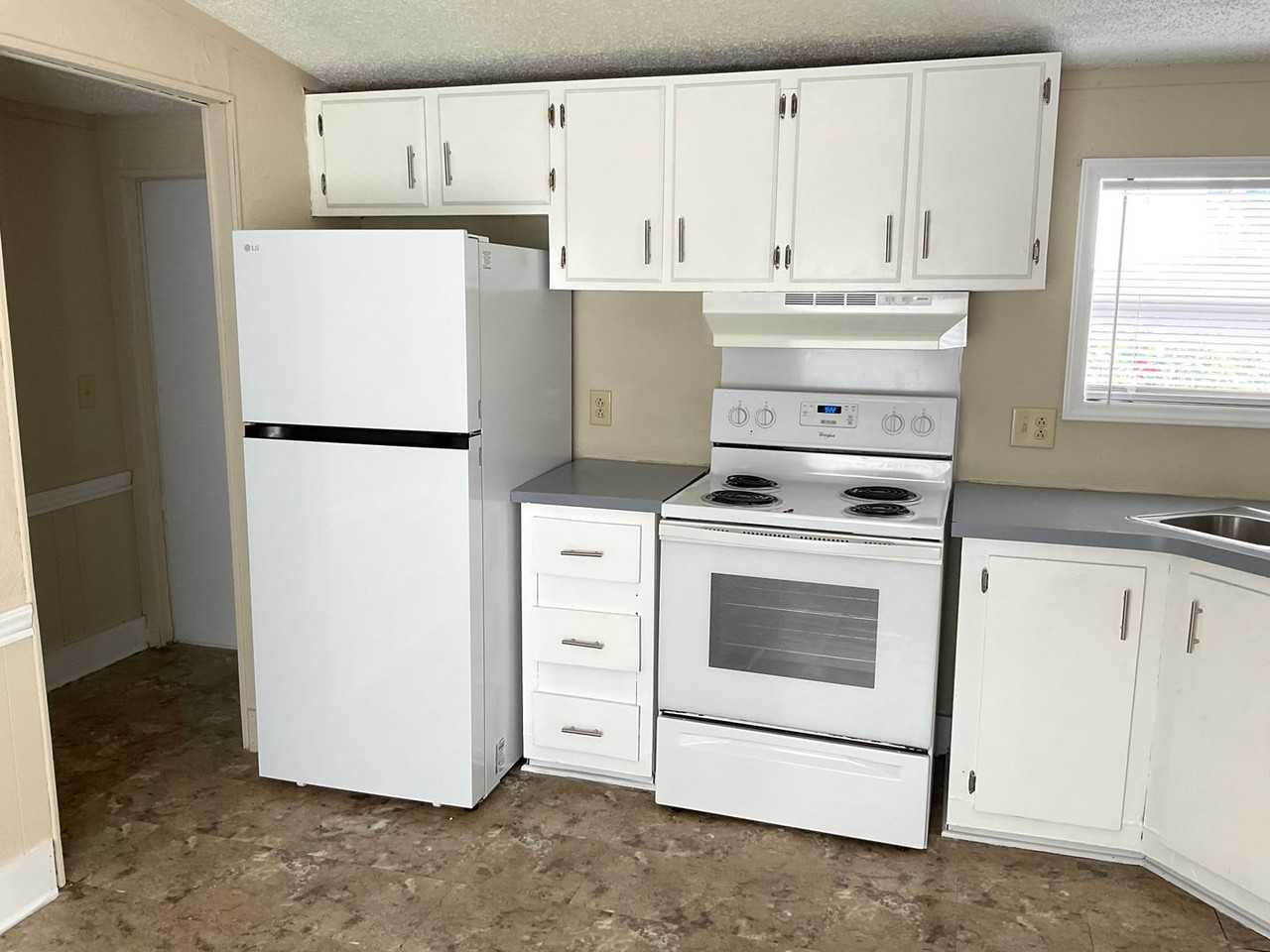 115 Davis St - Photo 7 of 20