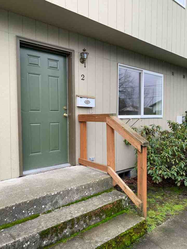 3108 Dover St - Photo 2 of 10