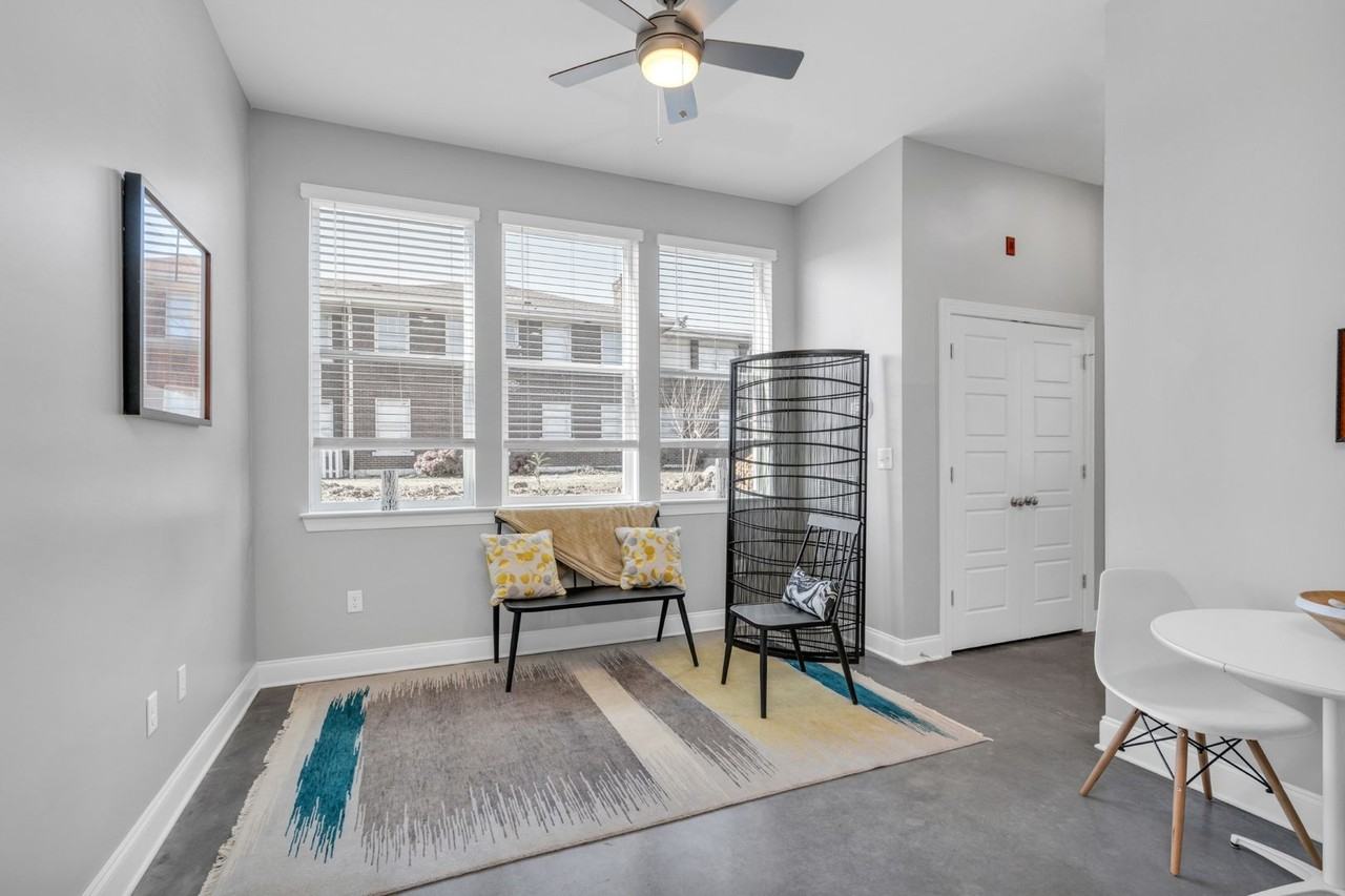 Bailey Row - 2111 - Photo 7 of 10