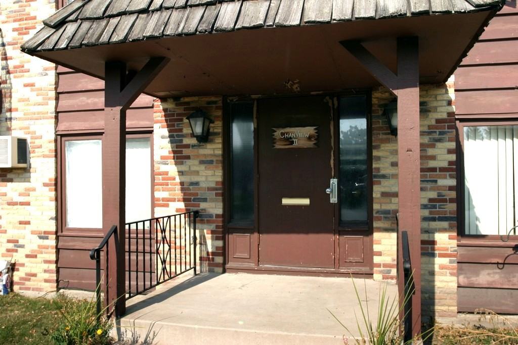 Chan View Estates - 420 - Photo 4 of 16