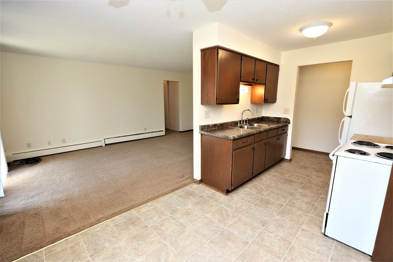 Chan View Estates - 420 - Photo 7 of 16