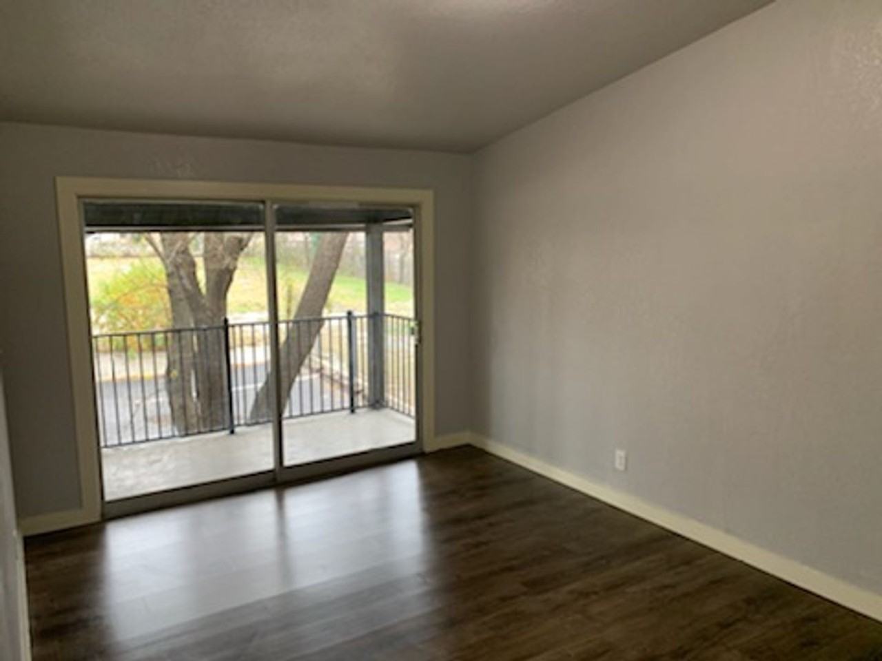 520 Gentleman Rd - Photo 6 of 22