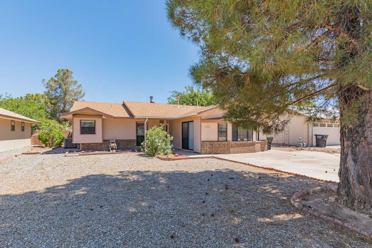 1432 Discovery Ave - Photo 2 of 36