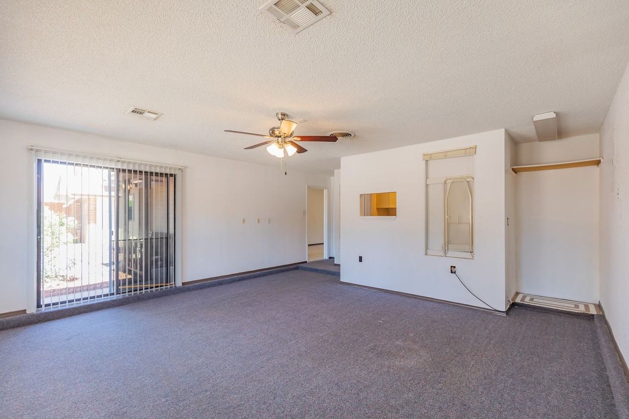 1432 Discovery Ave - Photo 7 of 36