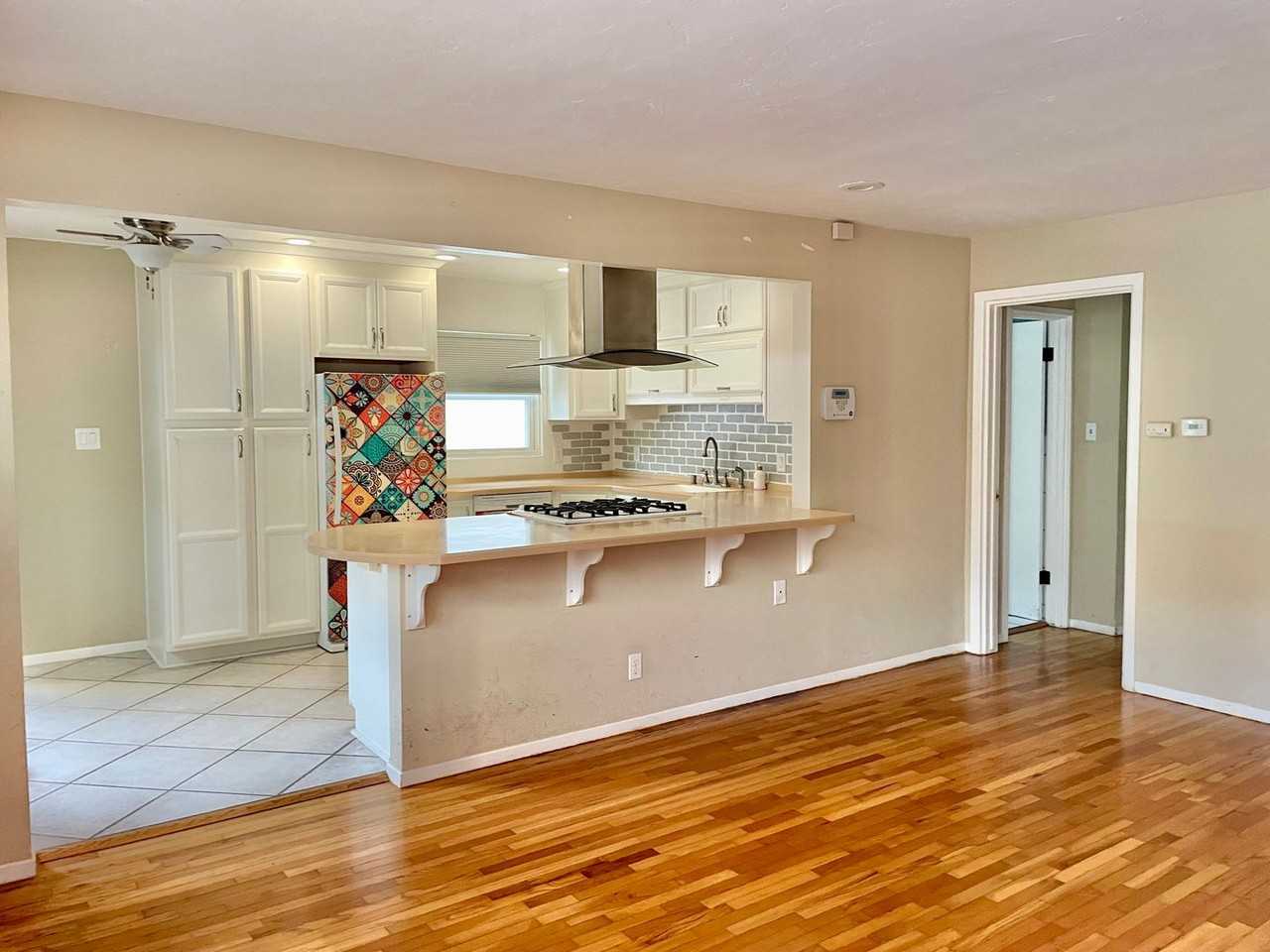 3275 Ibis St - Photo 3 of 14