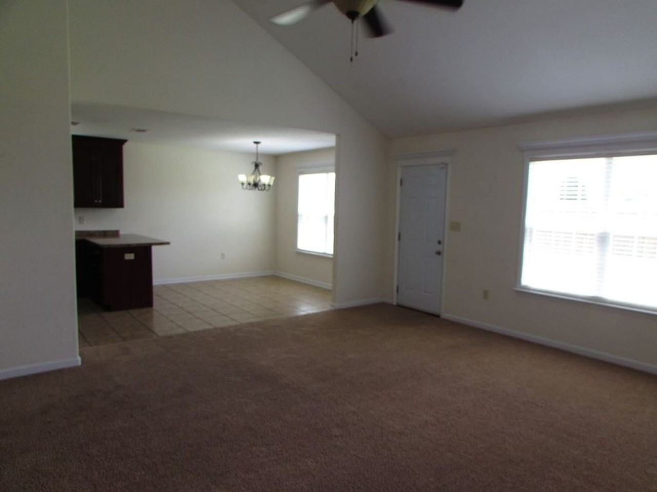 4717 Custer Dr - Photo 3 of 20