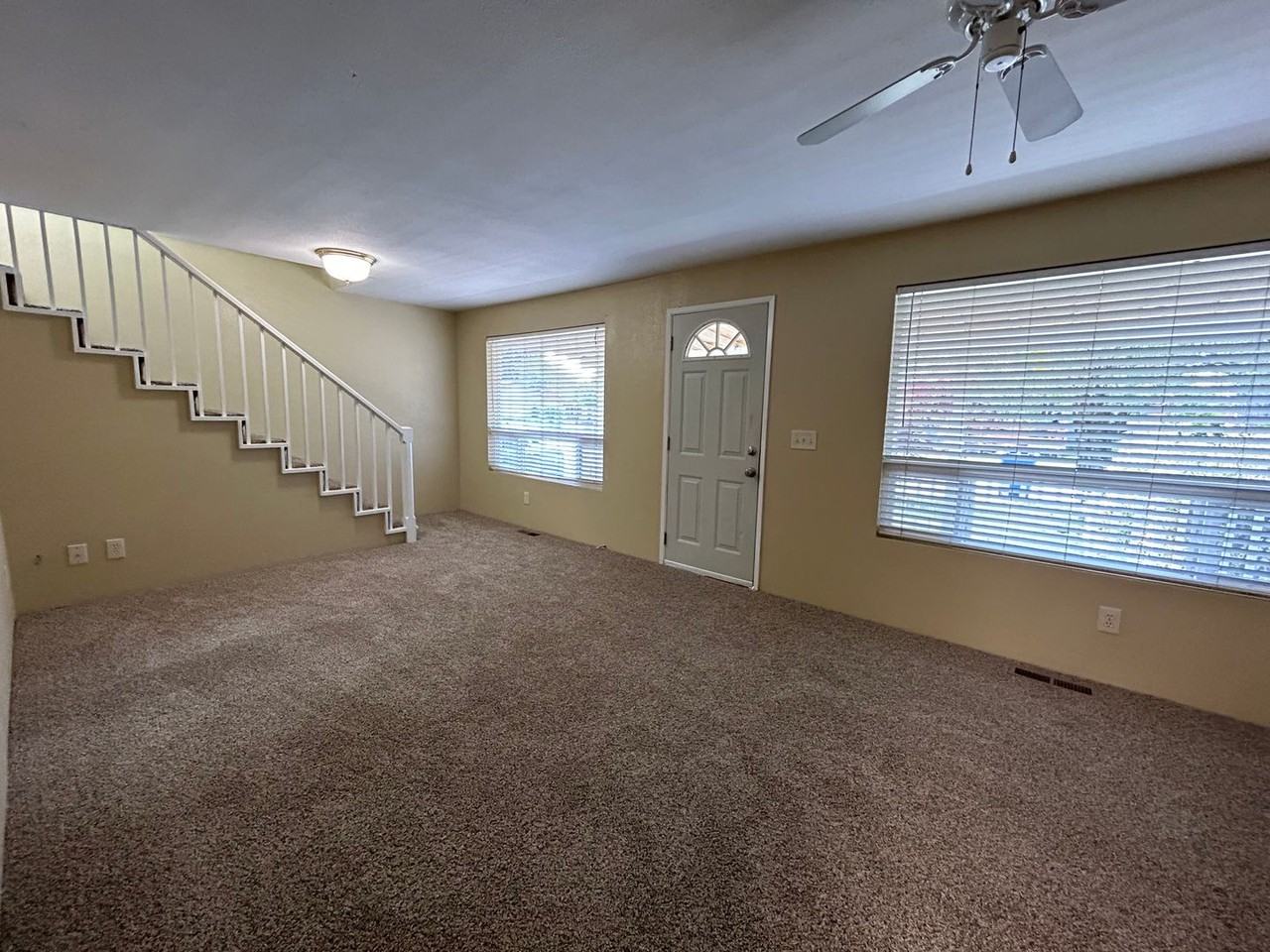 1005 Elm Street - Photo 4 of 20