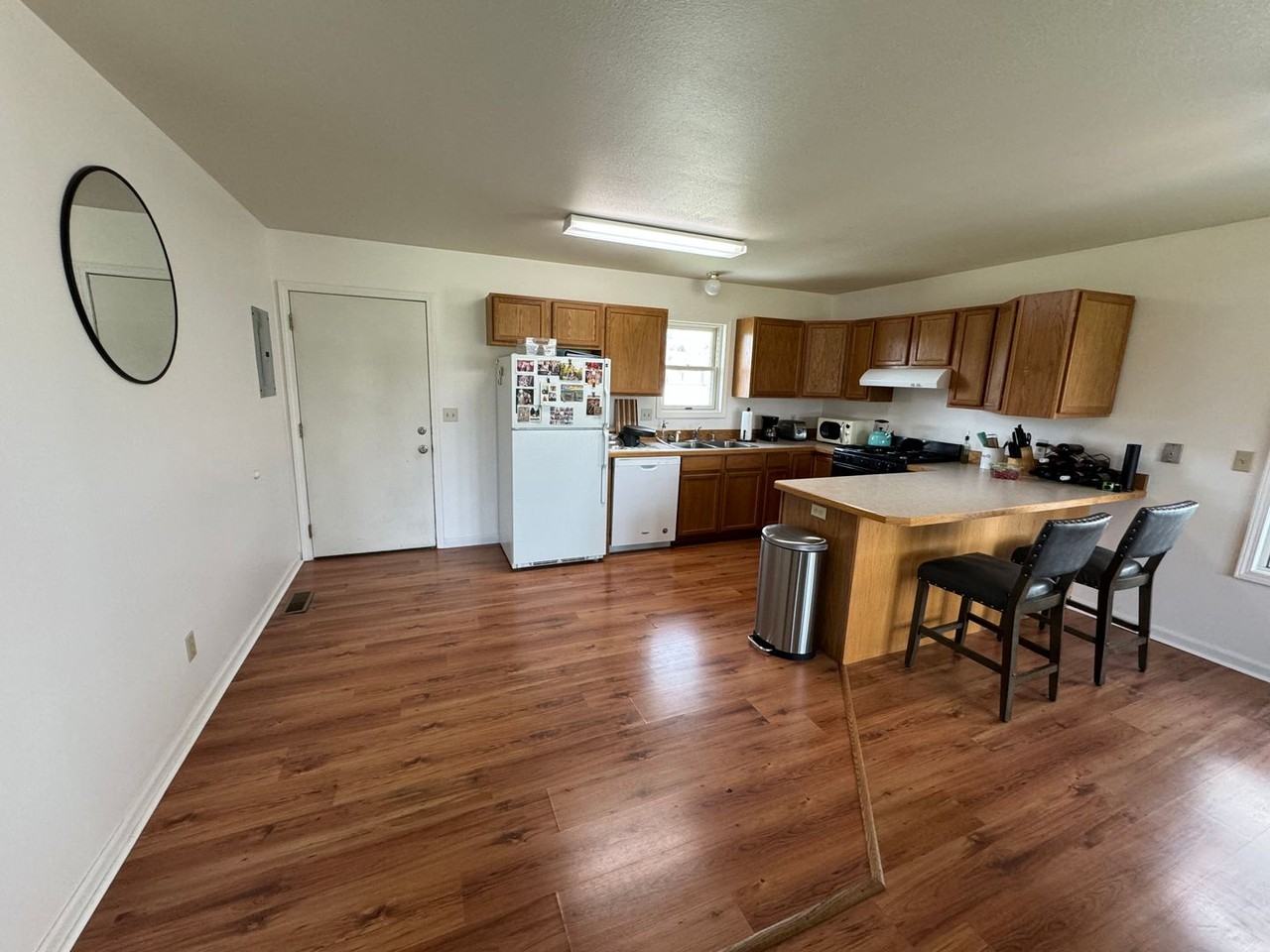 3720 1st Ave N - Photo 4 of 10