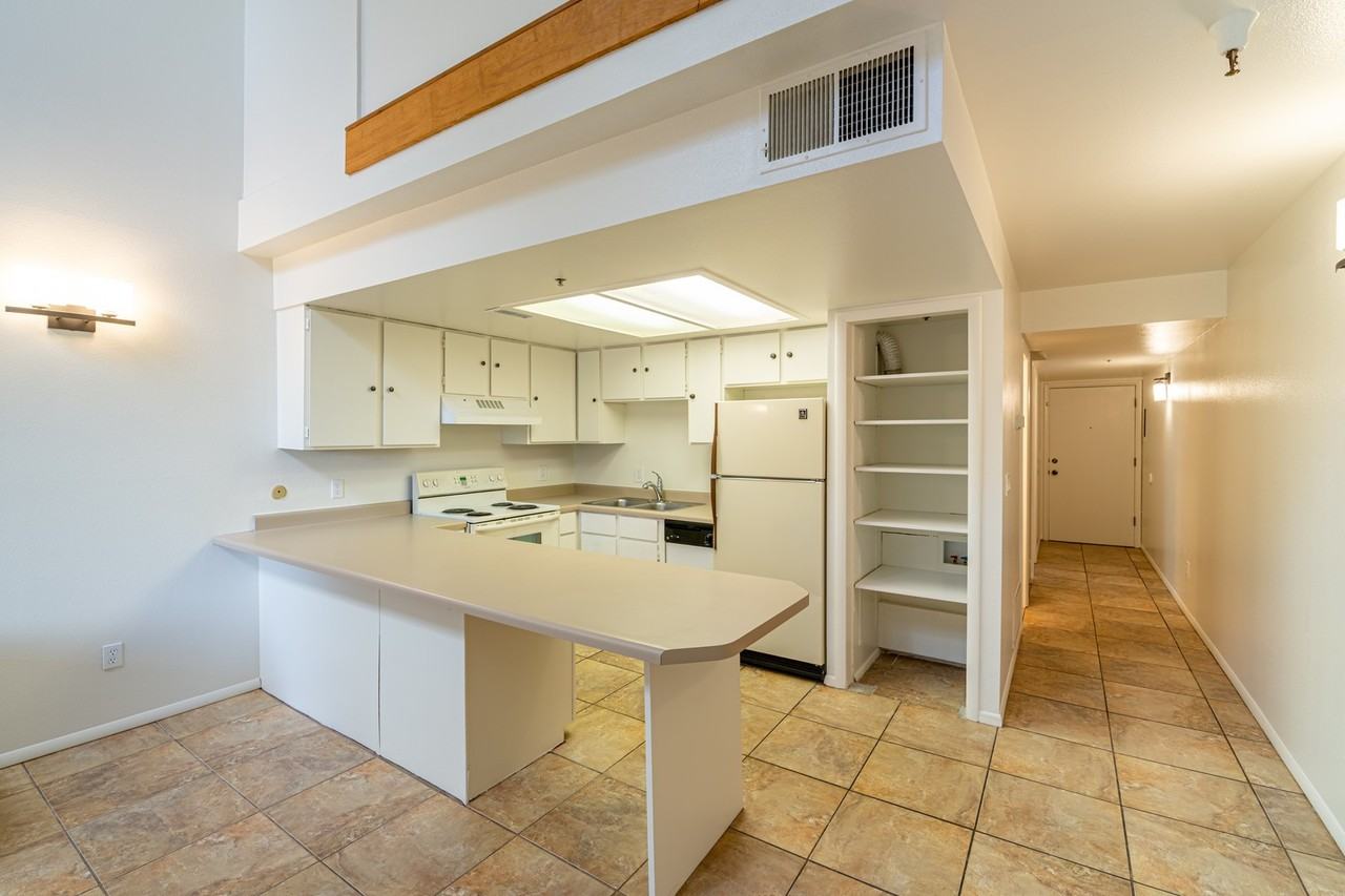 1487 Woodside Ave #206B - Photo 3 of 15